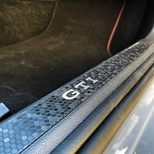 1 Set Aluminium Einstiegsleisten passend für VW Golf 8 GTI Modelle Typ CD