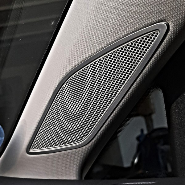 1 Set Aluminium Dekorrahmen für Hochtöner in der A-Säule passend für die VW Golf 8 Modelle Typ CD