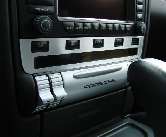 1 Aluminium Dekorblende für die Klimaautomatik passend Porsche Cayenne Modelle Typ 9PA