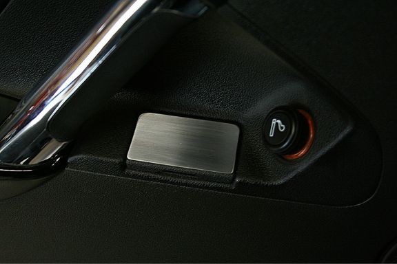 1 Set Aluminium Dekorblenden für die Aschenbecher passend für Opel GT Roadster Modelle